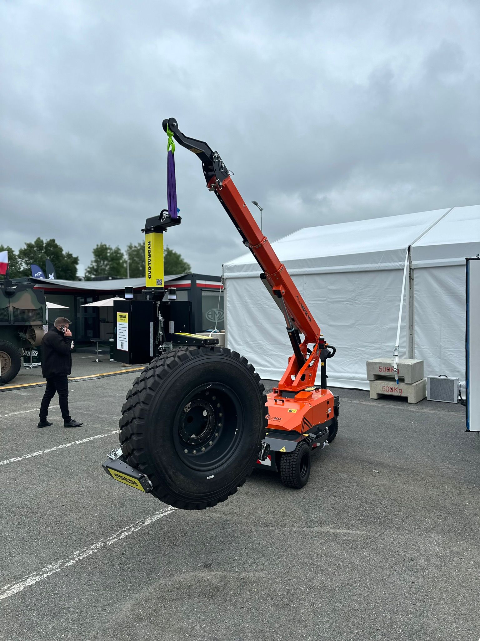 Minipickers and Tyremaster